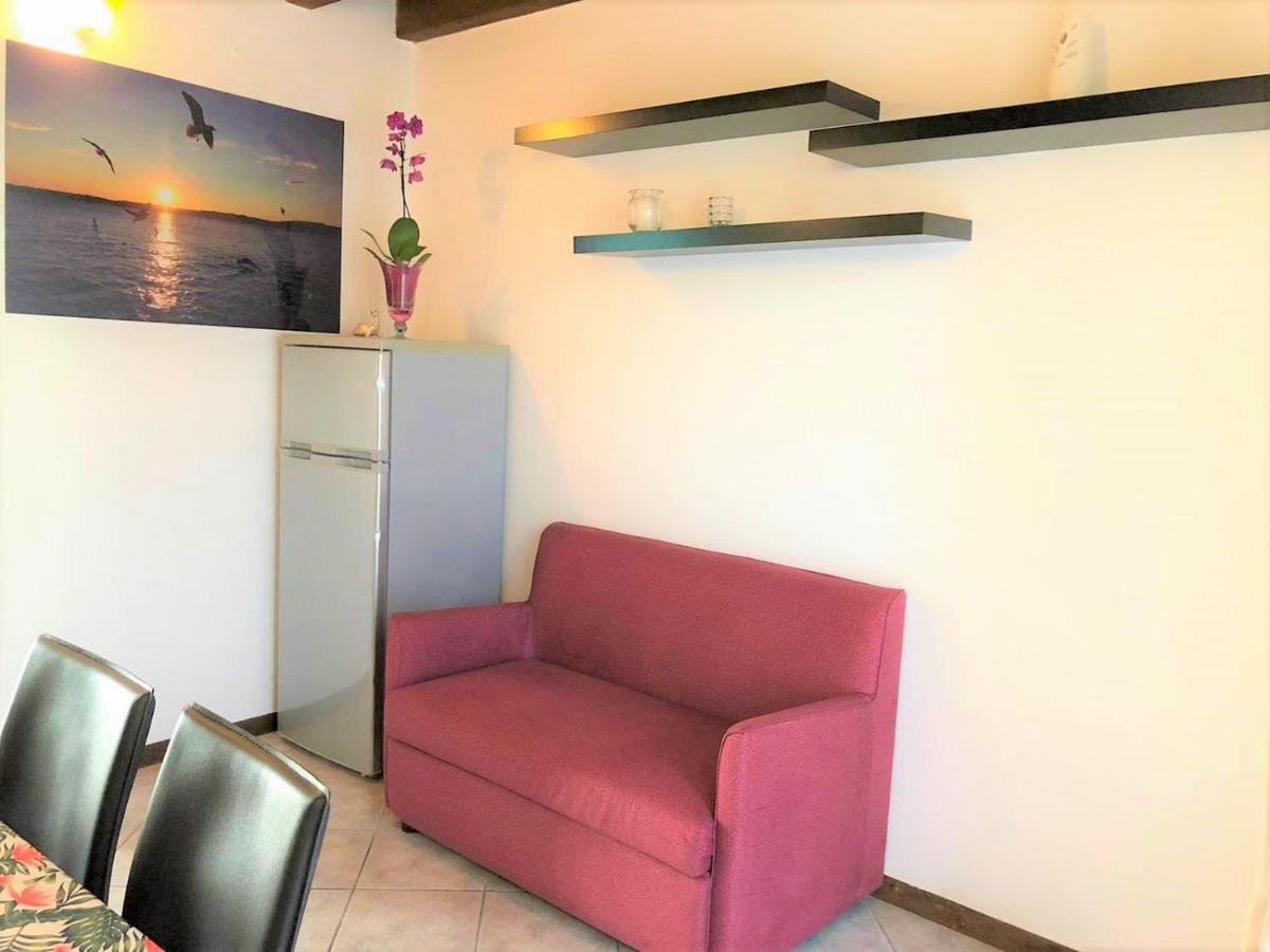 Oasi Di Paradiso - Comfy Private Apartment On Ground Floor With Terrace Desenzano del Garda Exterior photo